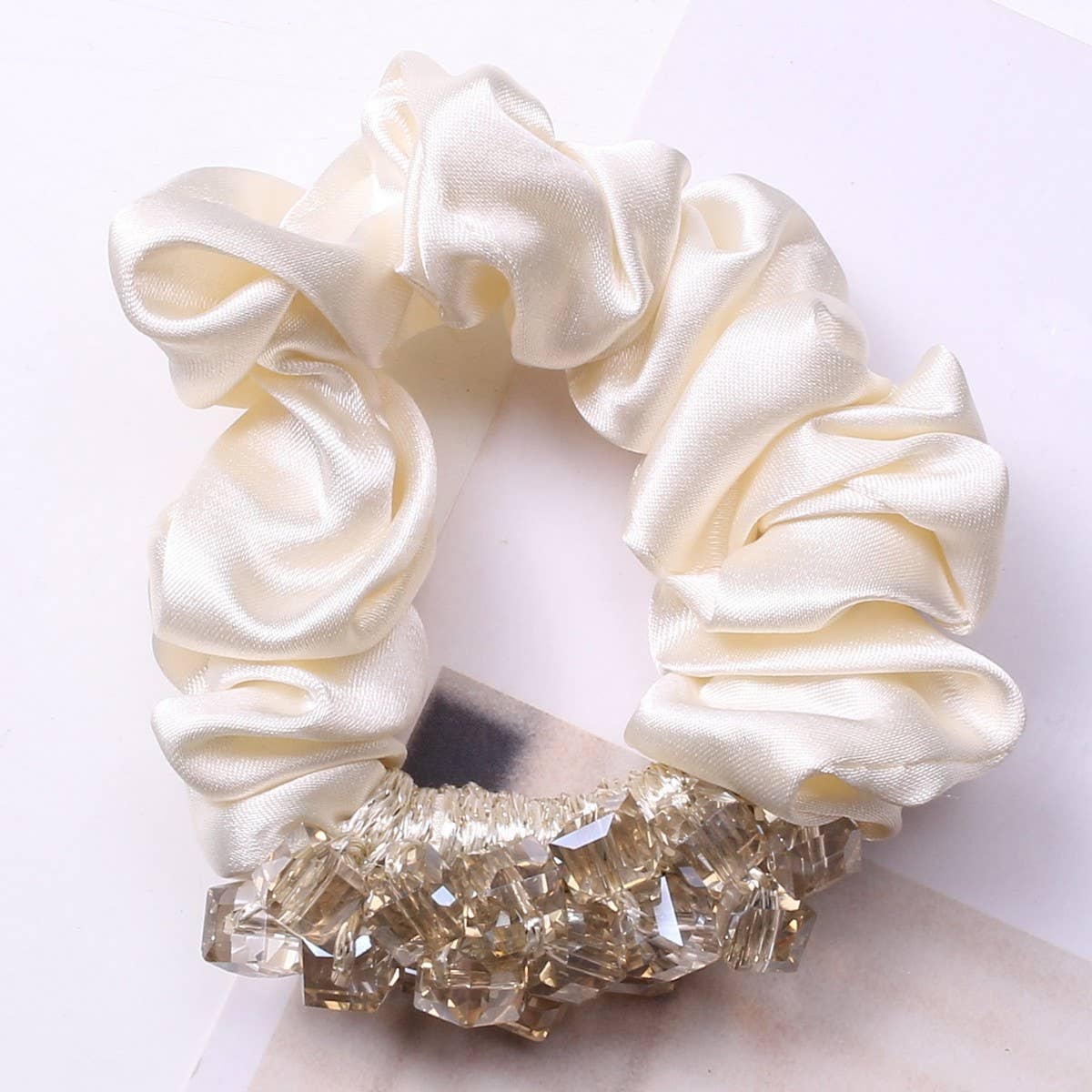 ELEGANT CRYSTAL SCRUNCHIE FASHION HAIR TIE_CWAHA6863