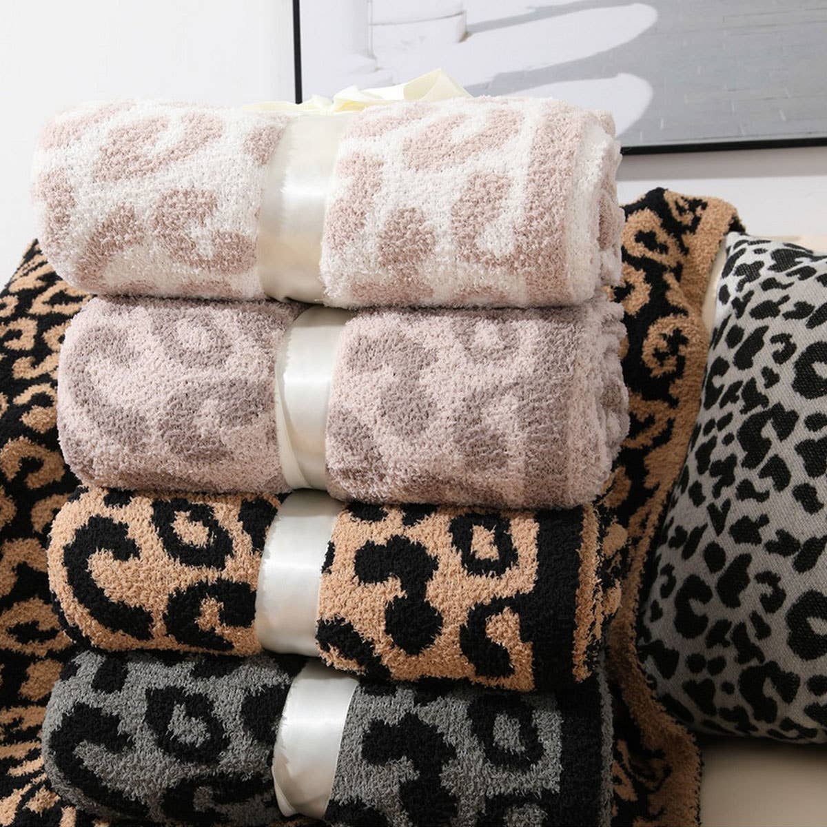KNITTED LEOPARD PRINT LIGHTWEIGHT SOFA BLANKET_CWMM0213