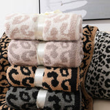 KNITTED LEOPARD PRINT LIGHTWEIGHT SOFA BLANKET_CWMM0213