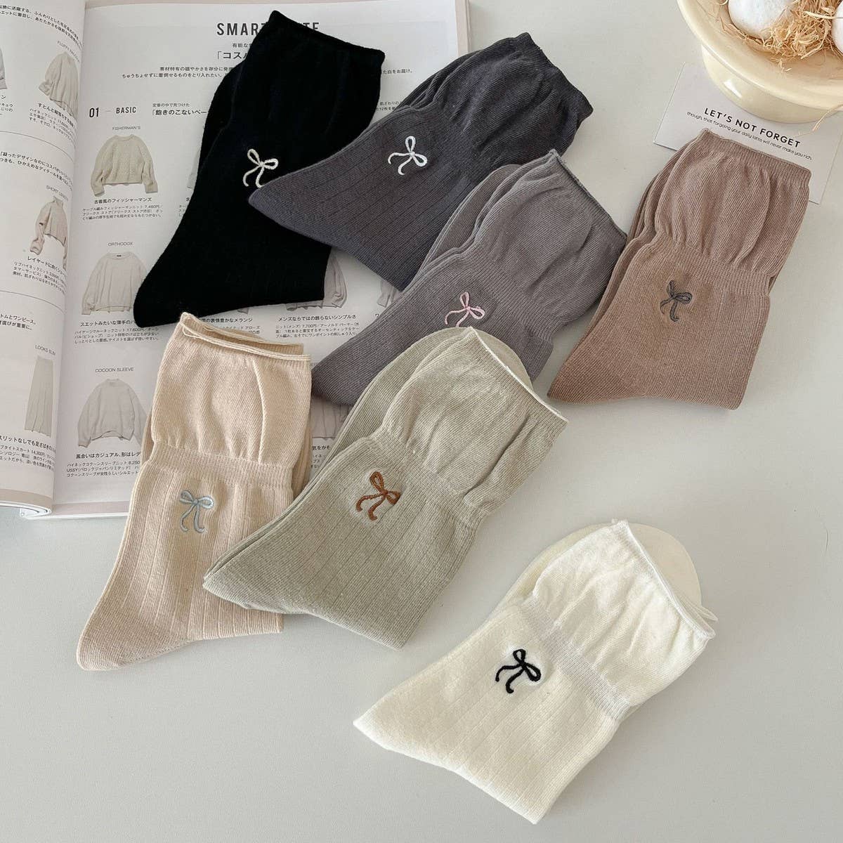 Women'S Versatile Embroidered Bow Boneless Socks_Cwms1366