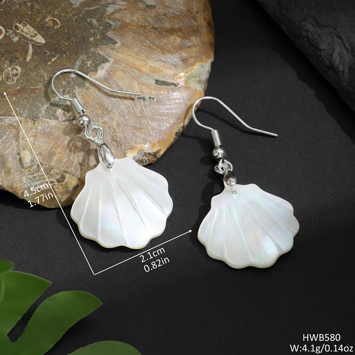 FRESH FAN SHAPED WHITE BUTTERFLY SHELL EARRINGS_CWMM4265