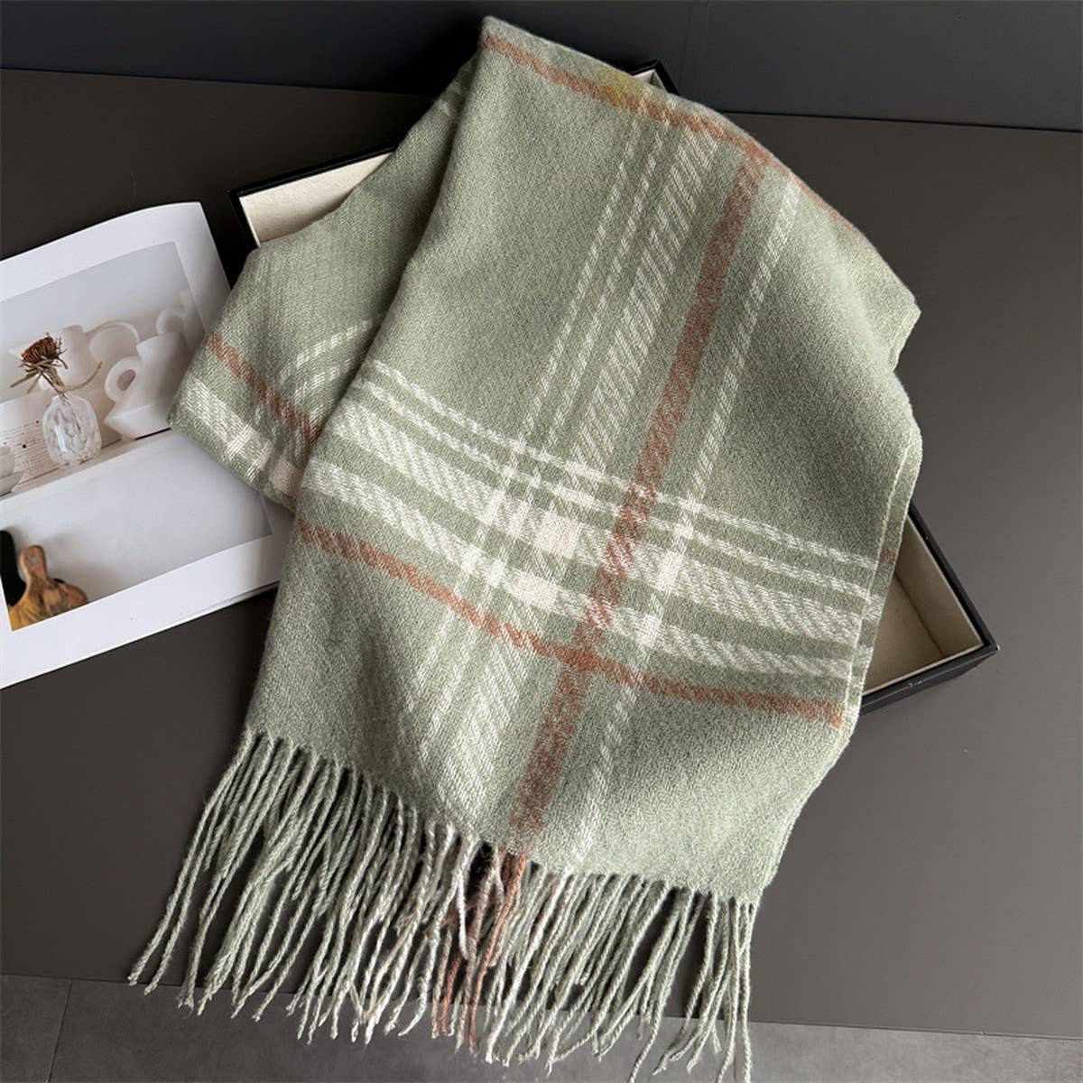 Minimal Plaid Soft Cashmere Feel Winter Scarf_Cwasc03246