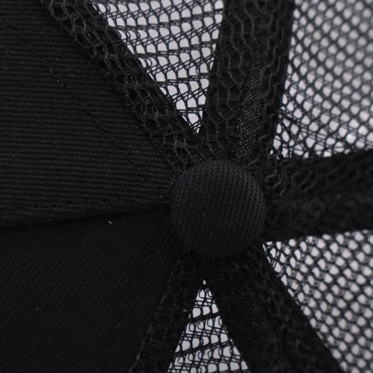 ANIMAL EMBROIDERED BREATHABLE MESH TRUCKER HAT_CWAH1359