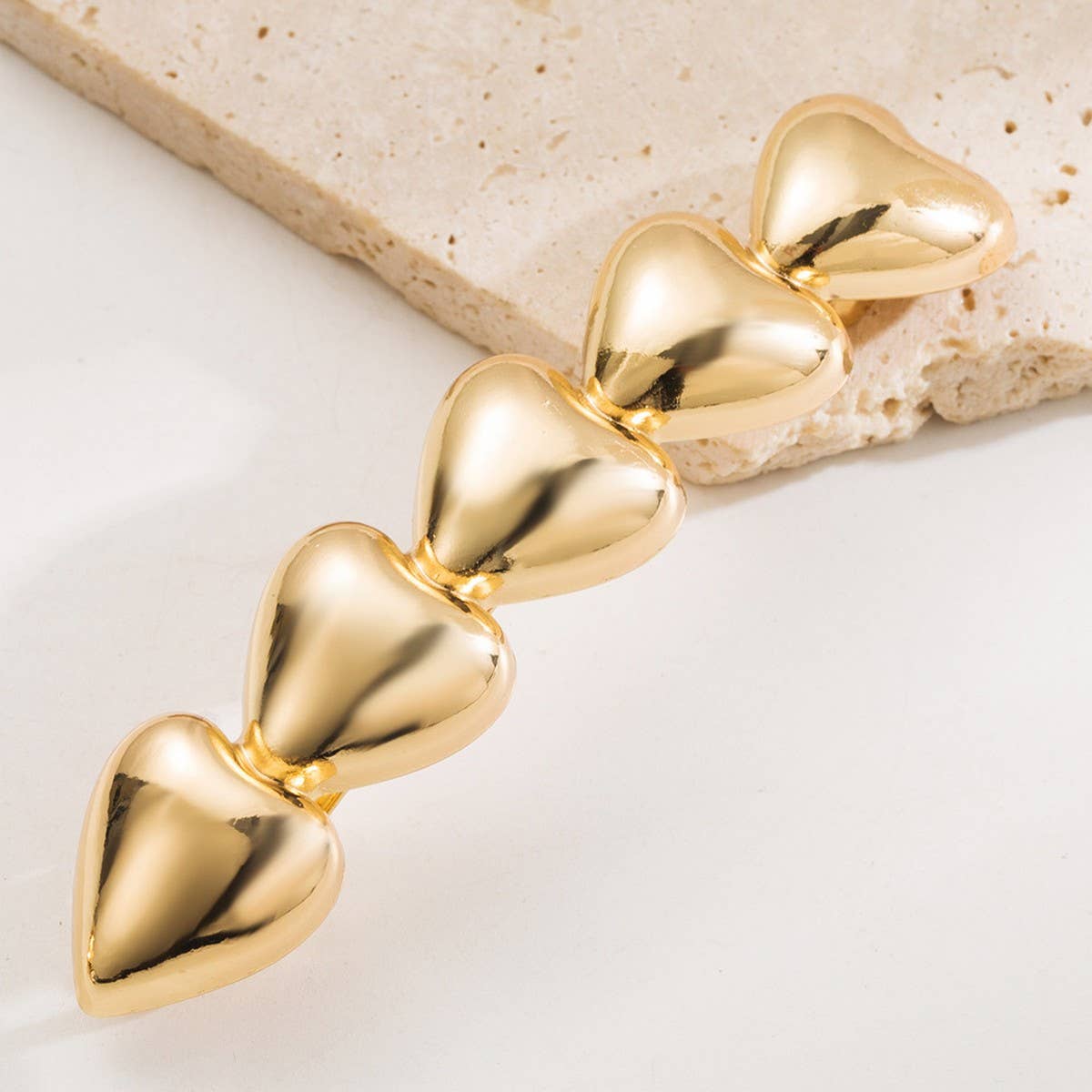 MINIMALIST METAL HEART LEAF SHELL PONYTAIL CLIP_CWAHA6179