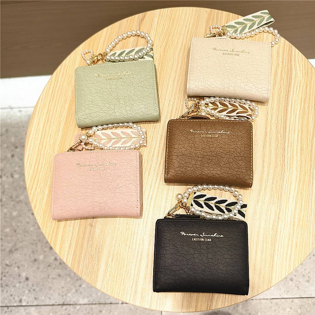 Minimal Crack Texture Pearl Bifold Wallet_Cwab06214