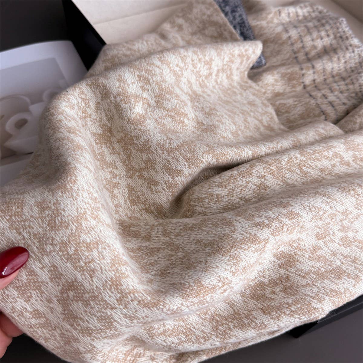Colorblock Cashmere Feel Soft Warm Tassel Scarf_Cwasc03242