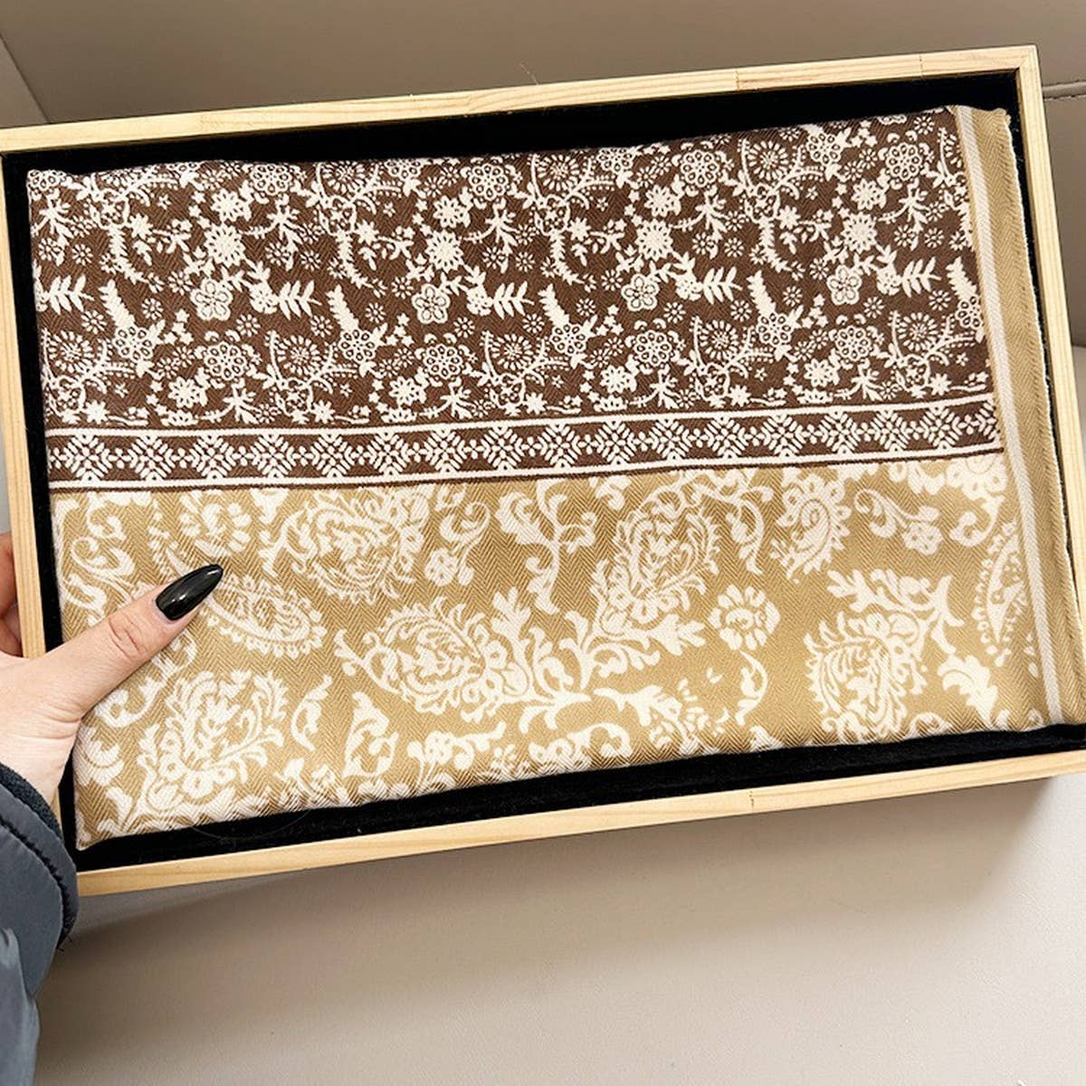 Vintage Multi-Functional Silk Scarf For Women_Cwasc0896