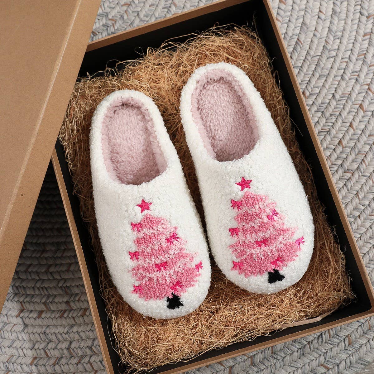 COZY PINK XMAS SLIPPERS THICK SOFT HOME SHOES_CWSHF00217
