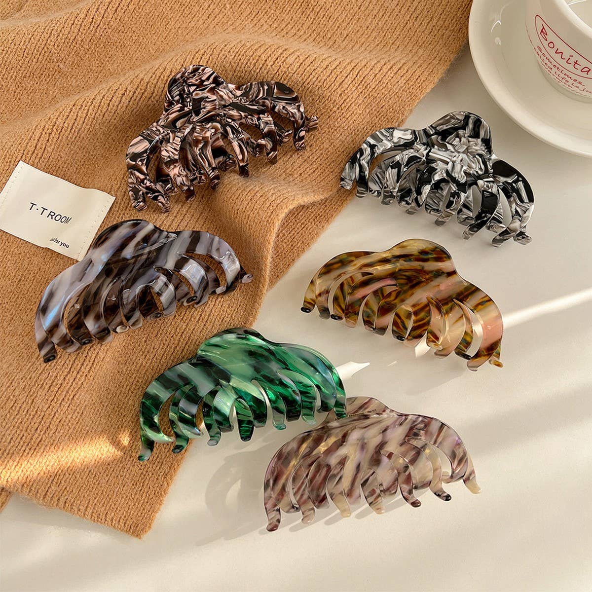 Vintage Pumpkin Acetate Hair Claw Clip For Women