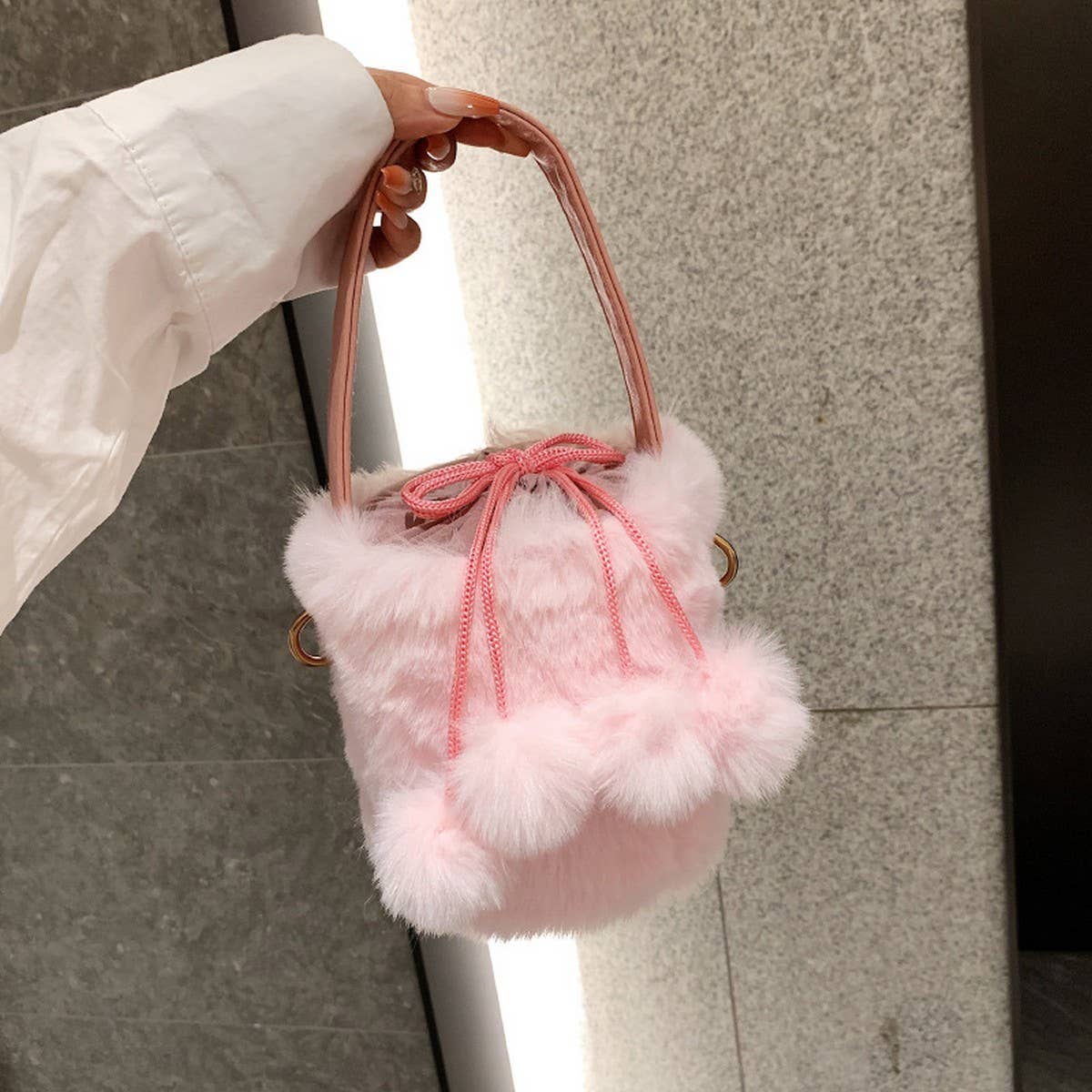 Winter Crossbody Drawstring Plush Bucket Bag_Cwab3954