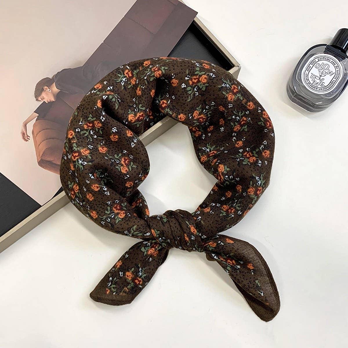 FASHIONABLE SQUARE SCARF FOR ALL MATCH DECORATION_CWASC1982