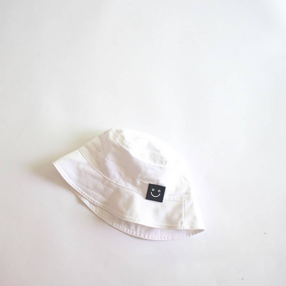SOLID COLOR SMILEY FACE CHILDRENS BUCKET HAT_CWAH2872