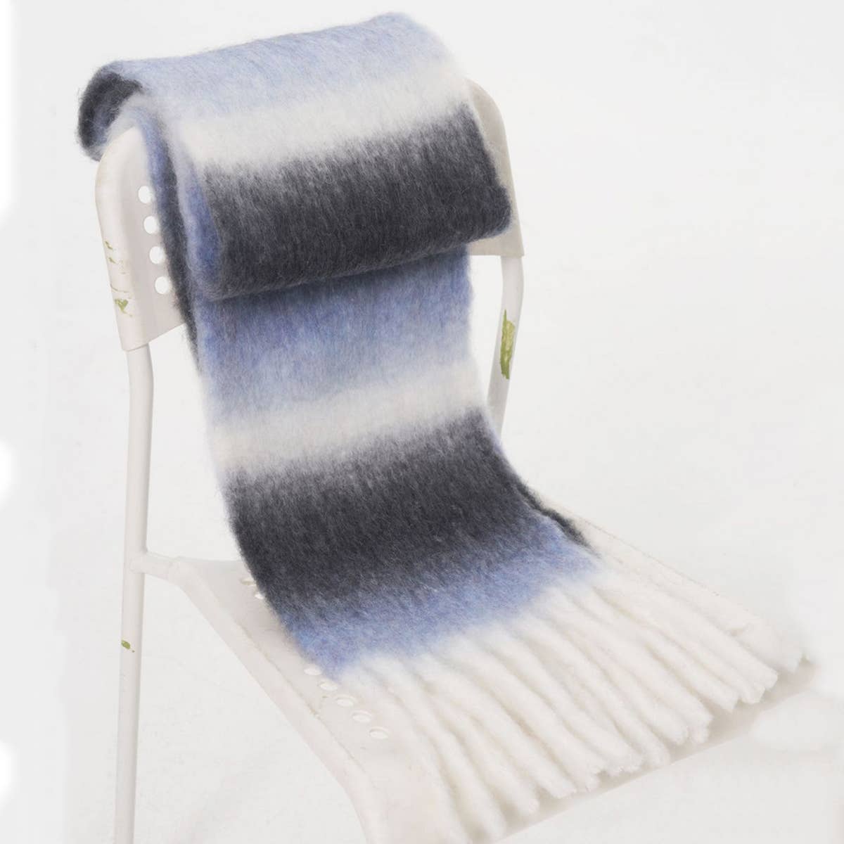 GRADIENT WOOL SCARF FOR WOMEN LUXURY WINTER WARMTH_CWASC0328