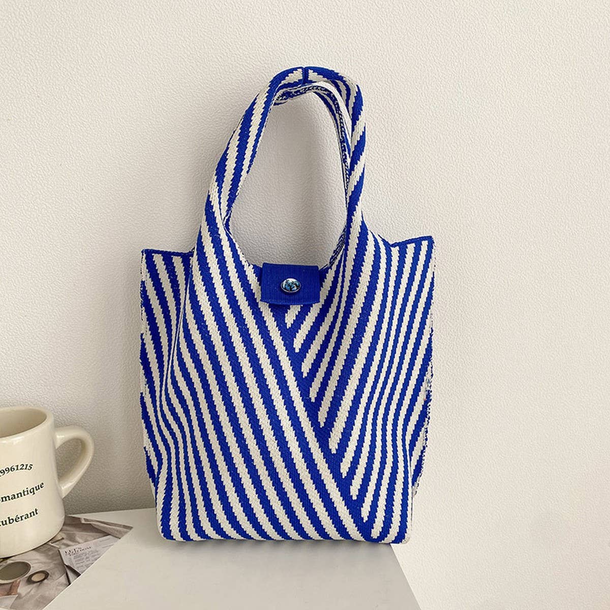 Women Knitted Striped Shoulder Handbag_Cwab1522