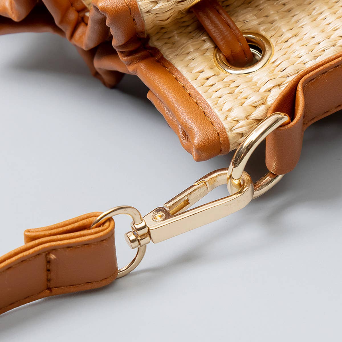 Women Handmade Straw Bucket Crossbody Bag_Cwab1999