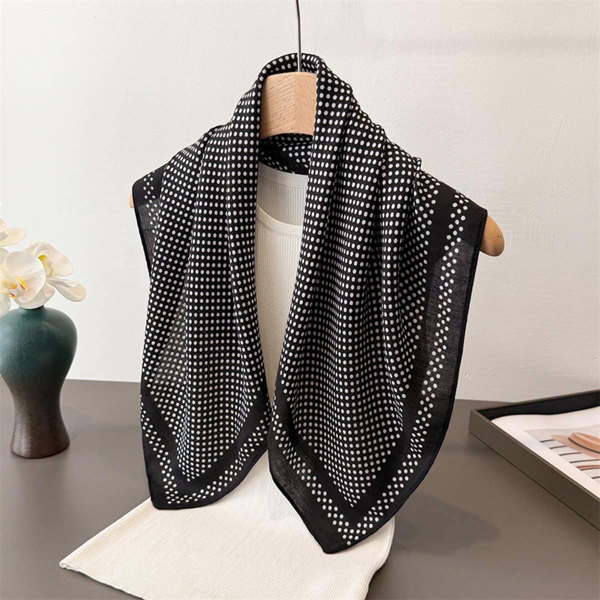 Elegant Polka Dot Herringbone Cotton Neck Scarf_Cwasc03432