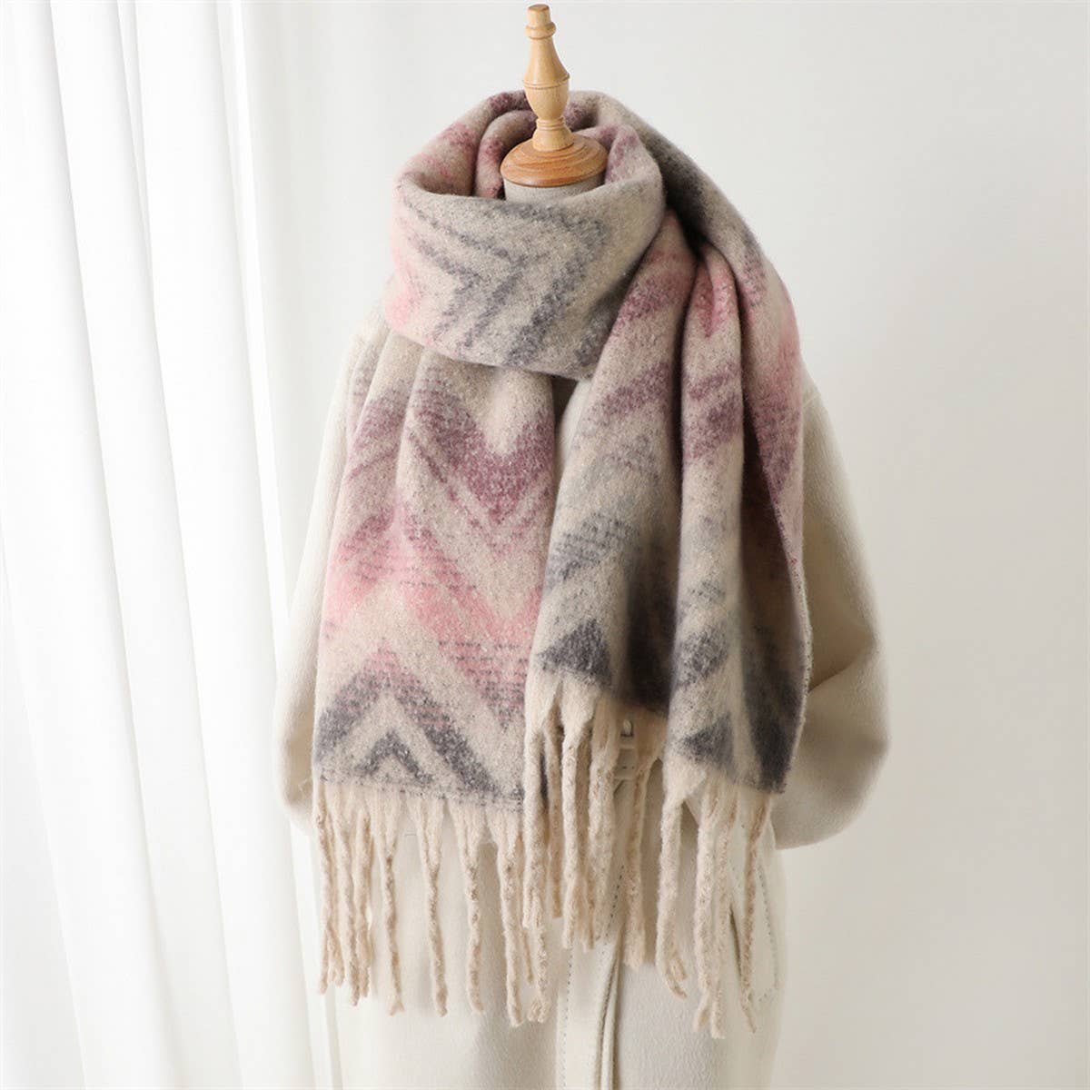 Zigzag Color Stripe Fringe Scarf For Winter_Cwasc2761