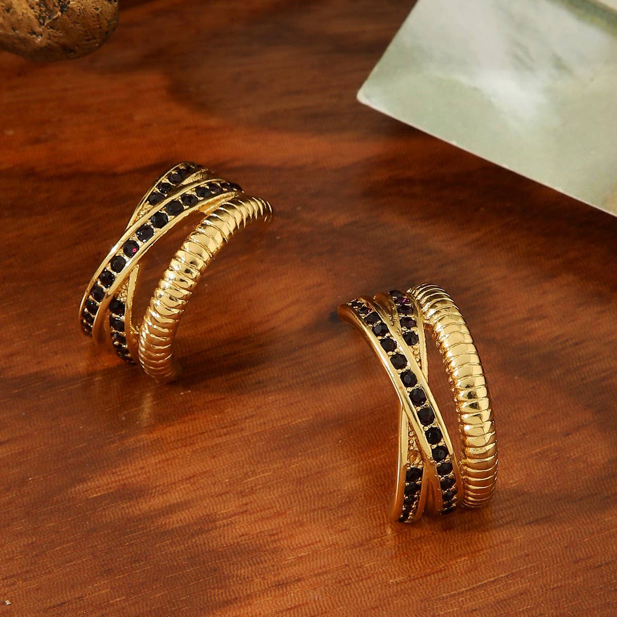 Titanium Steel Gold-Plated Inlaid Zircon Earrings_Cwmm3597