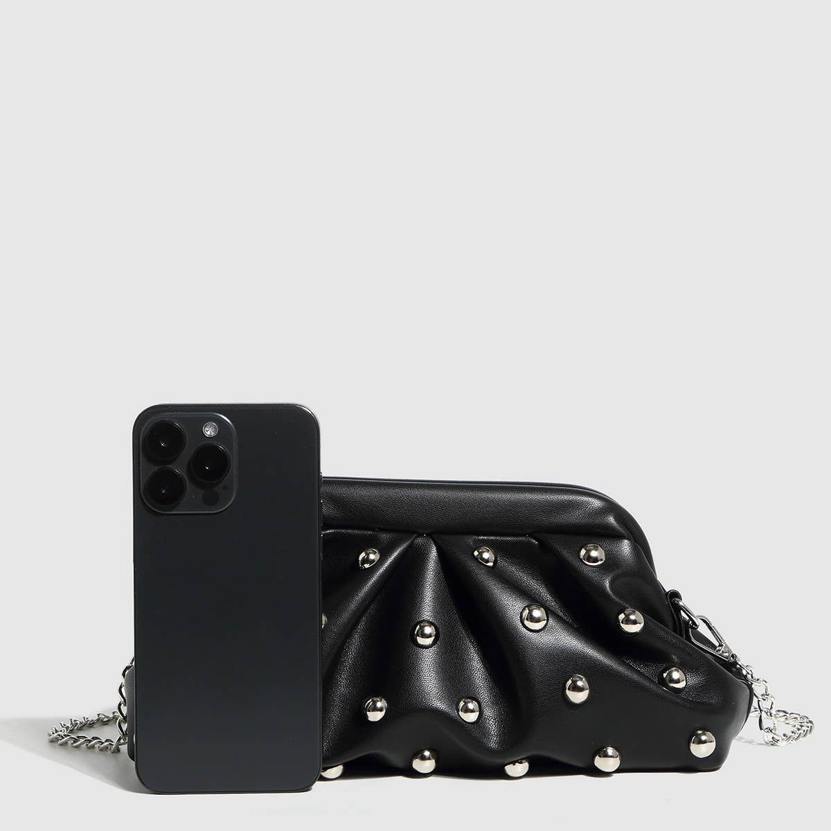 STUDDED DUMPLING CLUTCH CHAIN SHOULDER BAG_CWAB5711