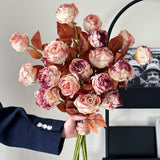 Vintage Ink-Styled Rose Bouquet With Dry Leaves_Cwmm6576