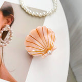 SMALL FRESH PEARL SHELL DOPAMINE AESTHETIC HAIRPIN_CWAHA1503