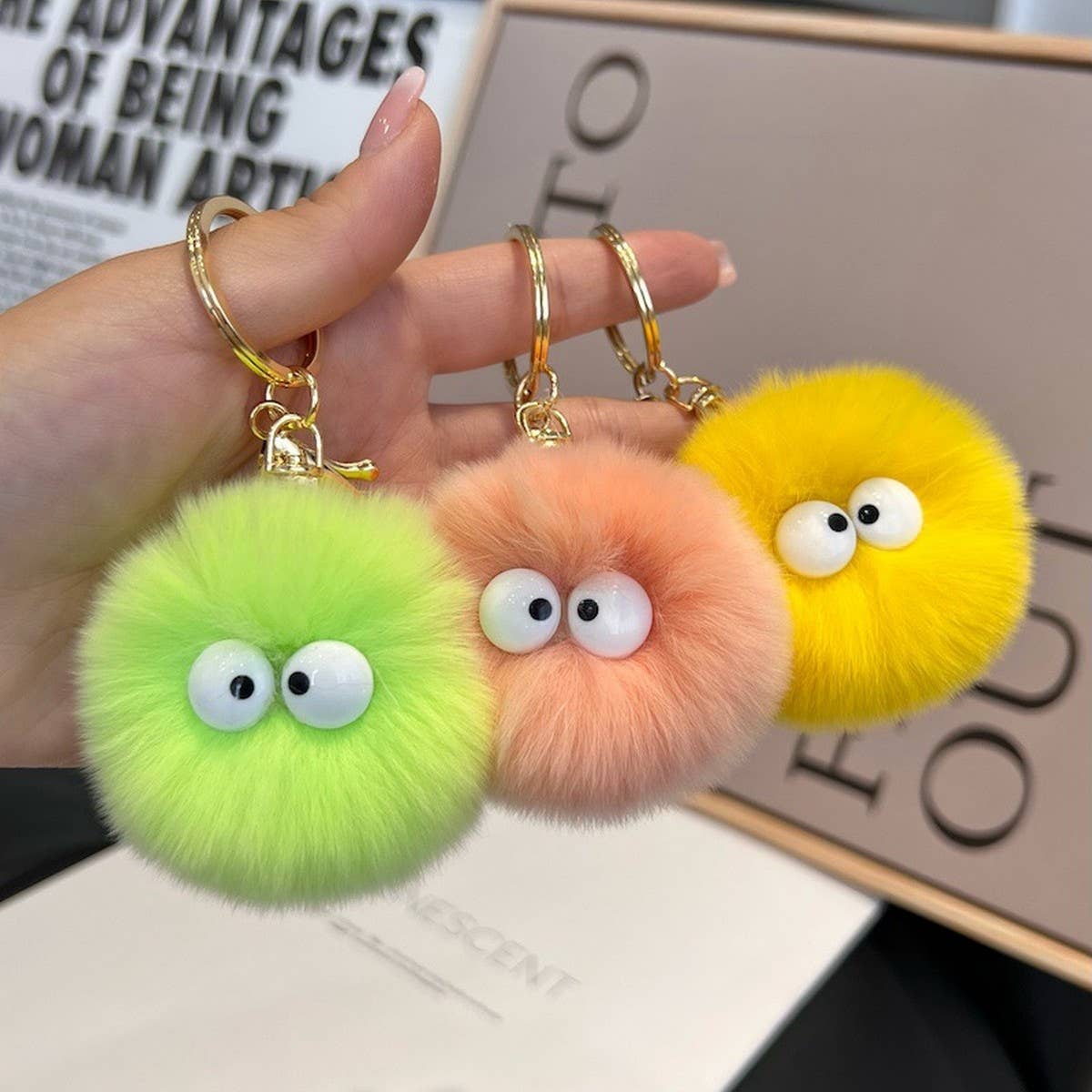 CUTE LITTLE FUR BALL CAR KEYCHAIN BAG PENDANT GIFT_CWMM2514