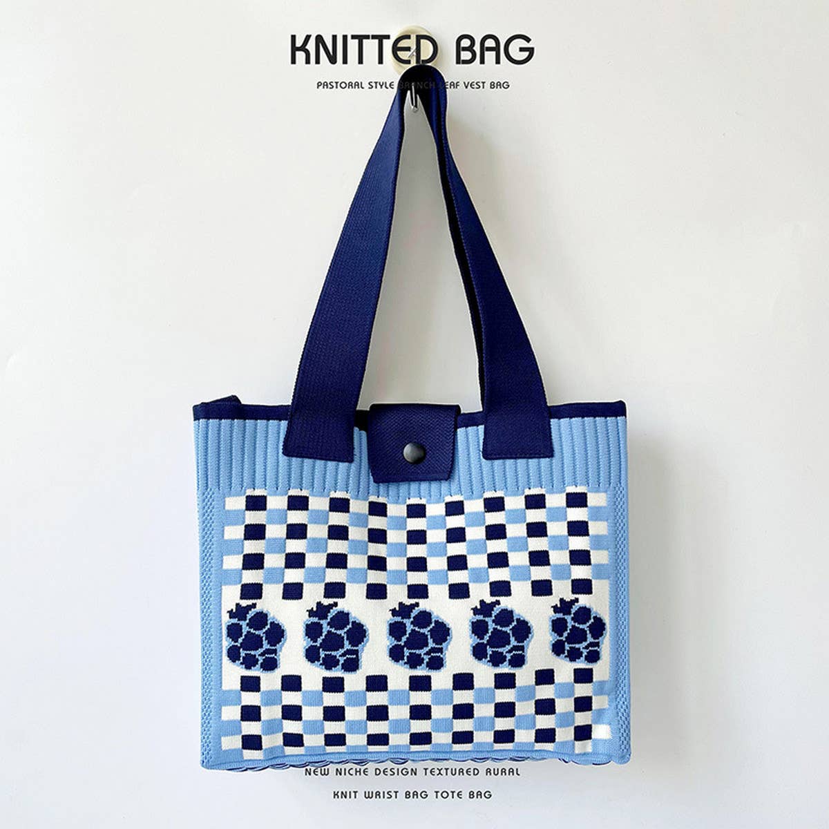 CHECKERBOARD FLORAL KNITTED SHOULDER BAG_CWAB2391