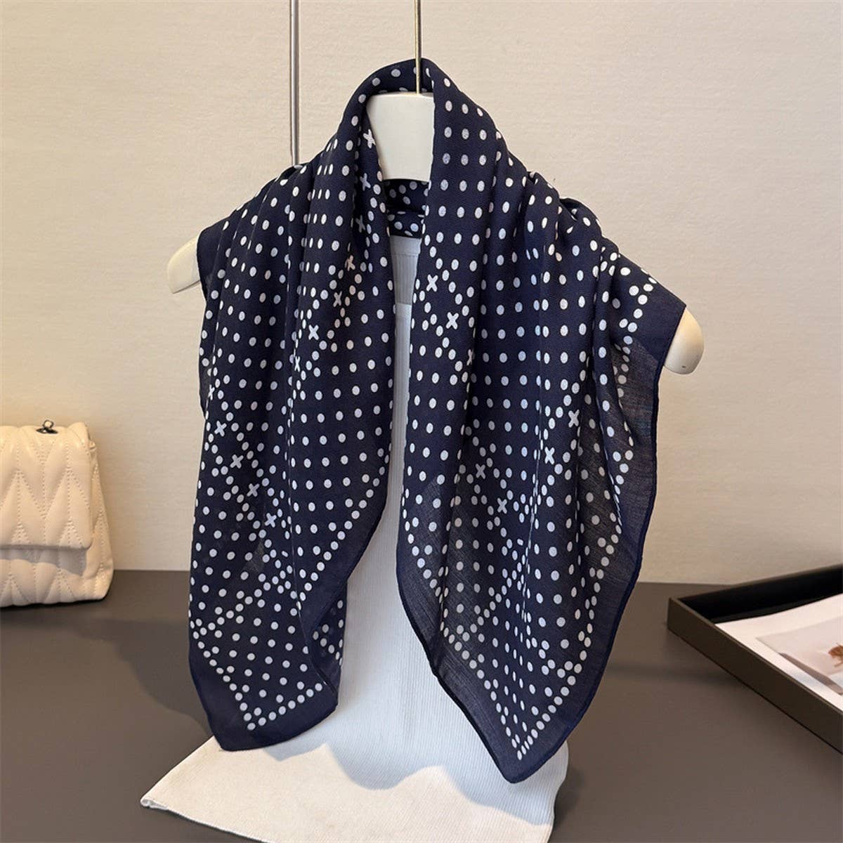 Minimalist Polka Herringbone Linen Feel Scarf_Cwasc03306