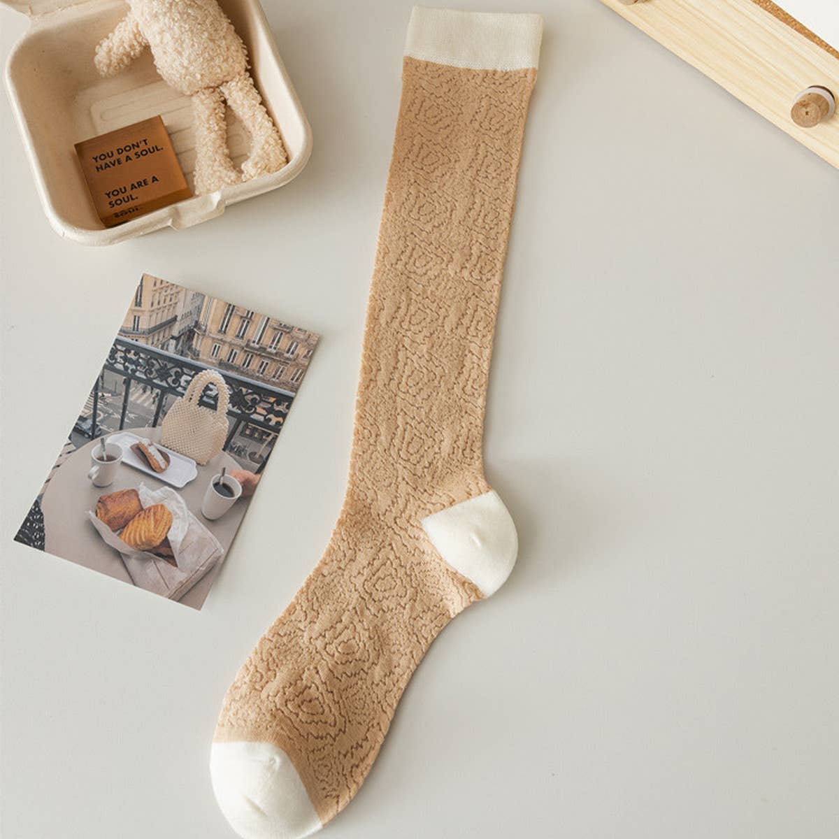 RETRO COLOR BLOCKED BREATHABLE MID CALF SOCKS_CWMS0648