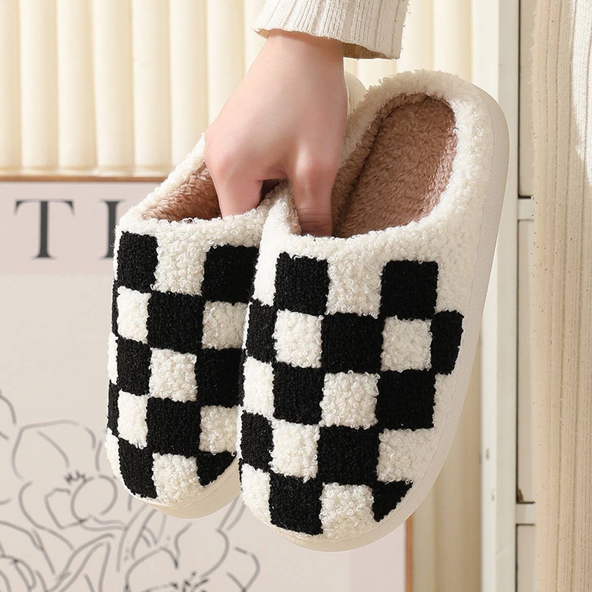 SIMPLE CHECKERED WARM COTTON SLIPPERS_CWSHS0250