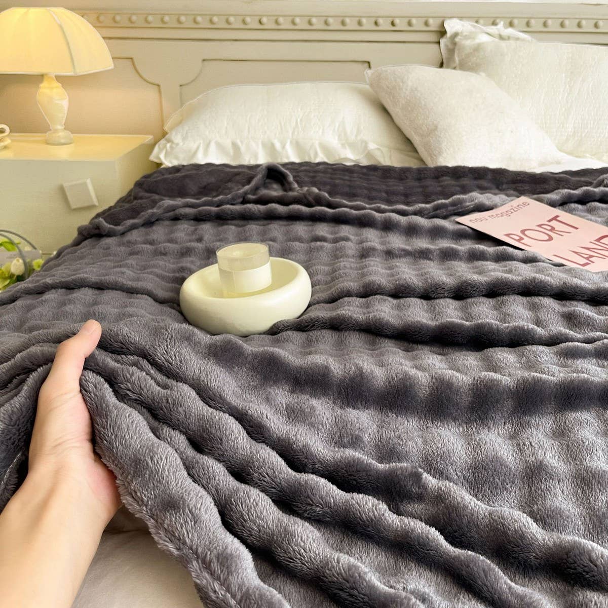 Double-Sided Flannel Coral Fleece Blanket_Cwmm10517
