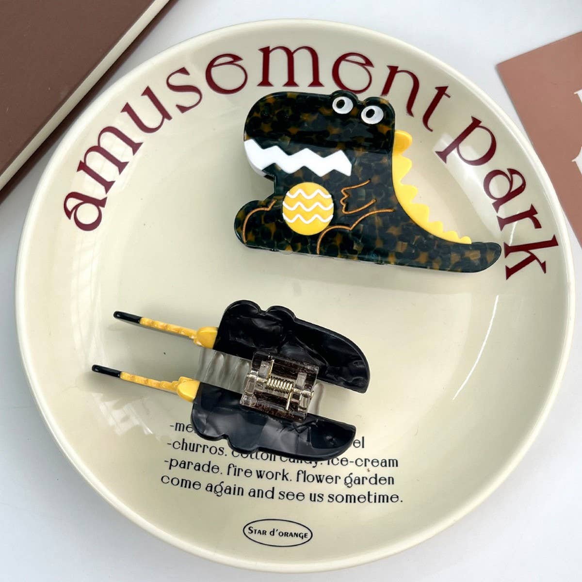 ACETATE OCEAN ANIMAL HAIR CLAW CLIP_CWAHA5949