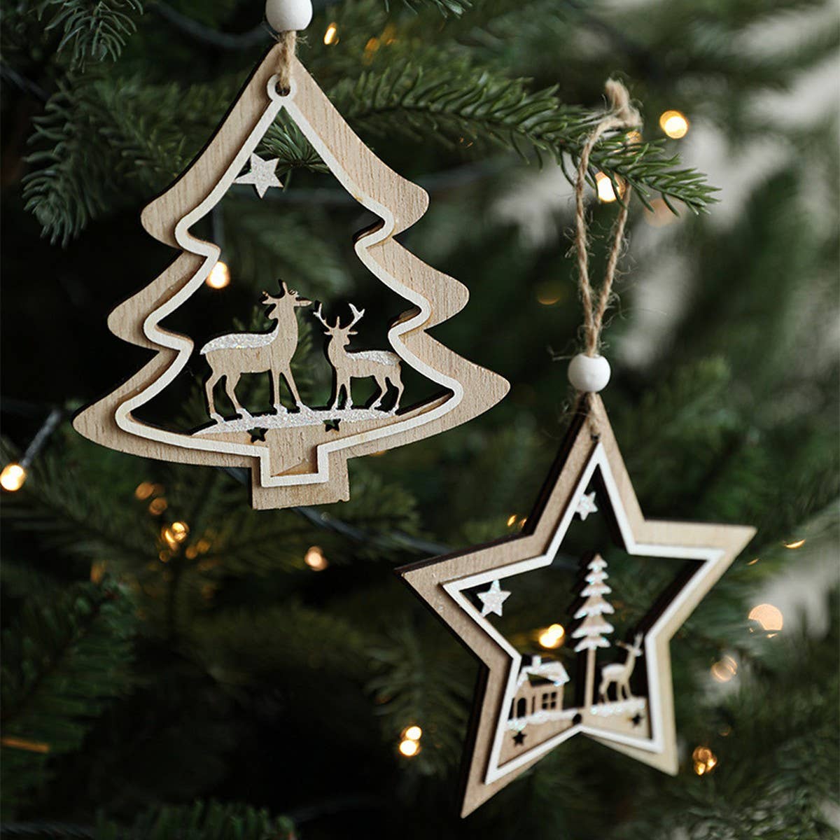 Wooden Hollow Reindeer Tree Hanging Decoration_Cwmm9753