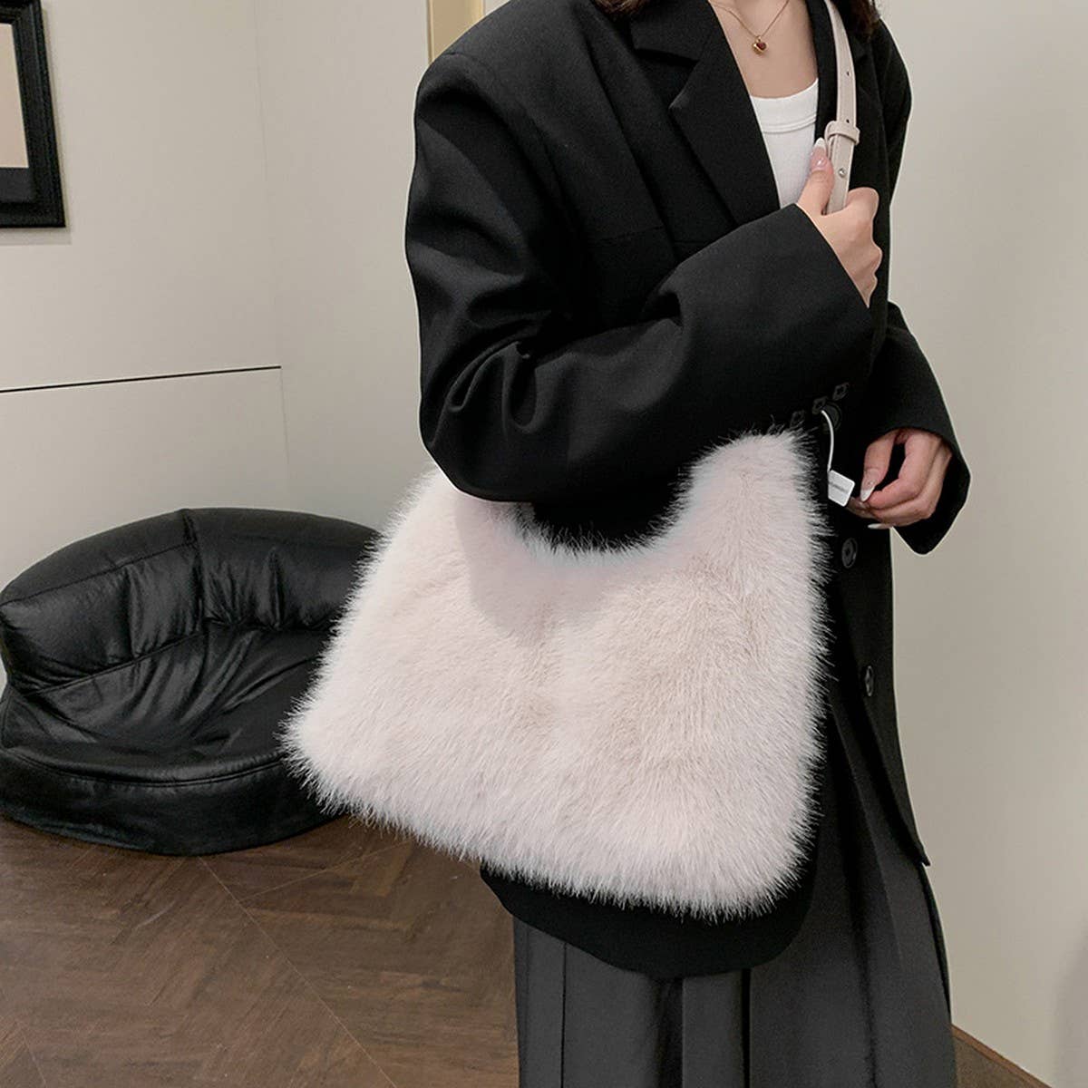 Winter Faux Fox Fur Plush Shoulder Crossbody Bag_Cwab3978
