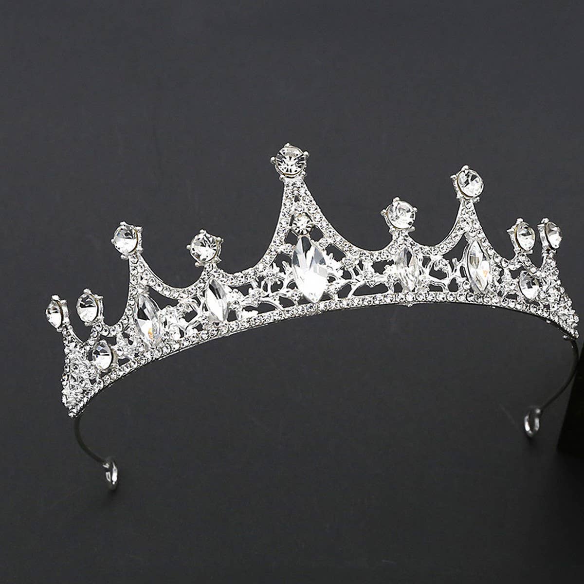 CELEBRITY STYLE BRIDAL CROWN WEDDING ACCESSORIES_CWMM2028