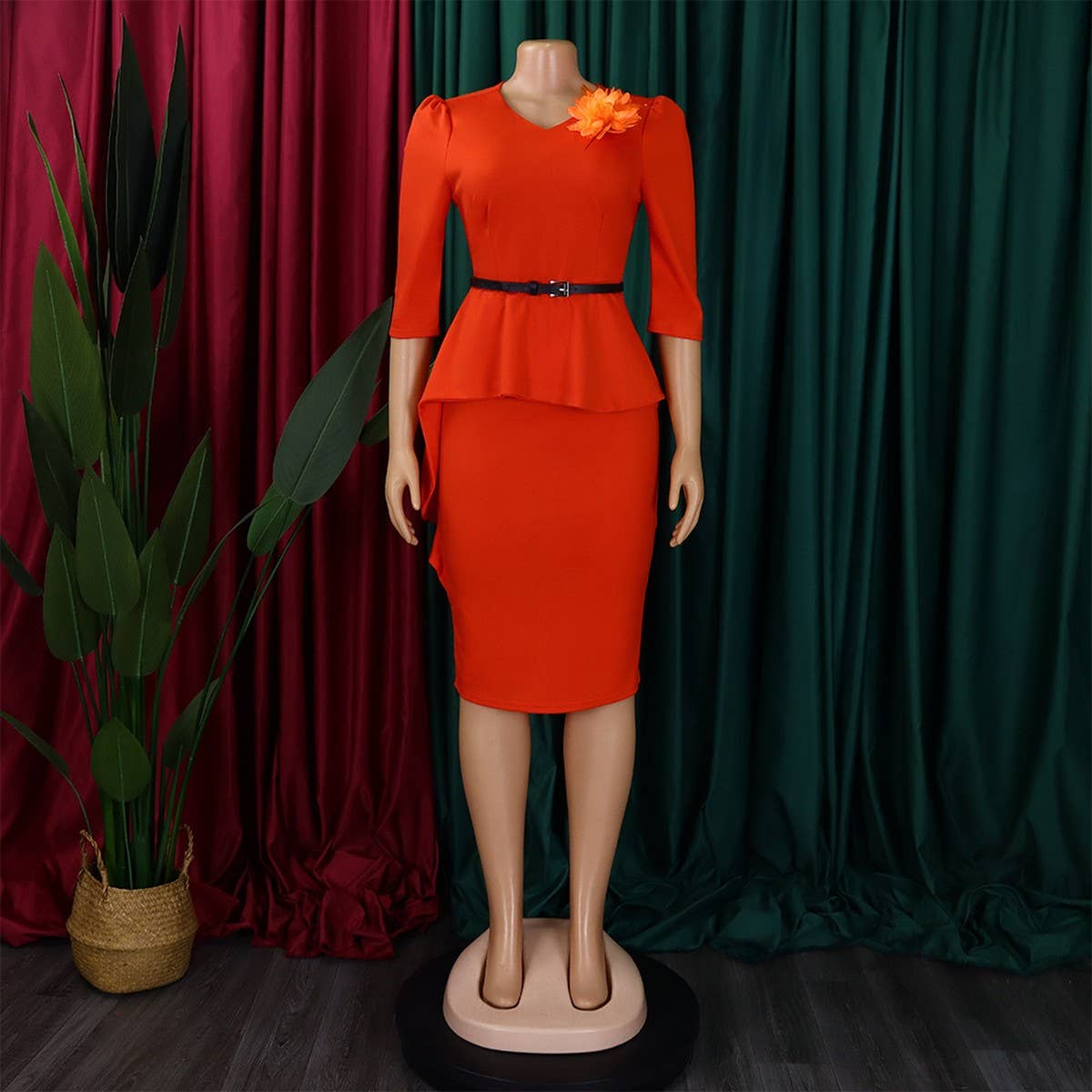 RUFFLED RETRO V NECK HIP HUGGING PENCIL DRESS_CWDSD6140