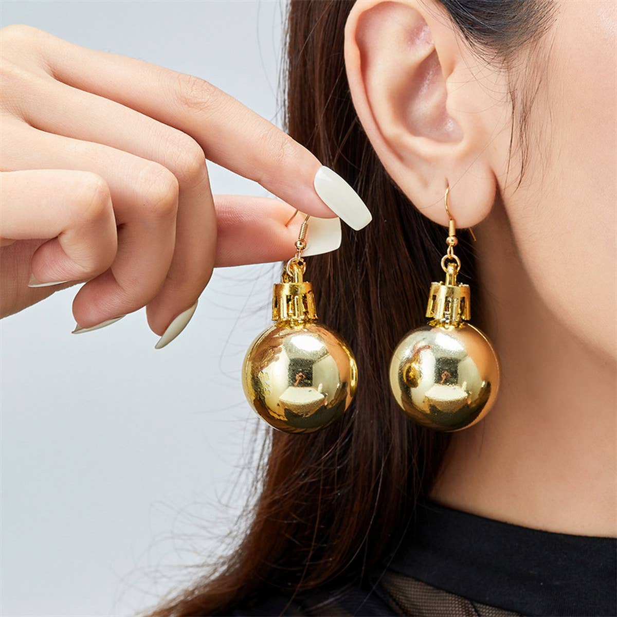 COLORFUL CHRISTMAS NEW BALL EARRINGS_CWAJE2398