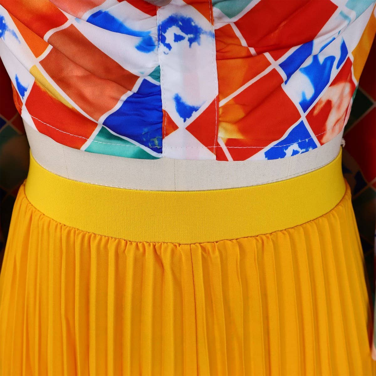 PRINTED TOP PLEATED LONG SKIRT TWO PIECE SUIT_CWSTB1137