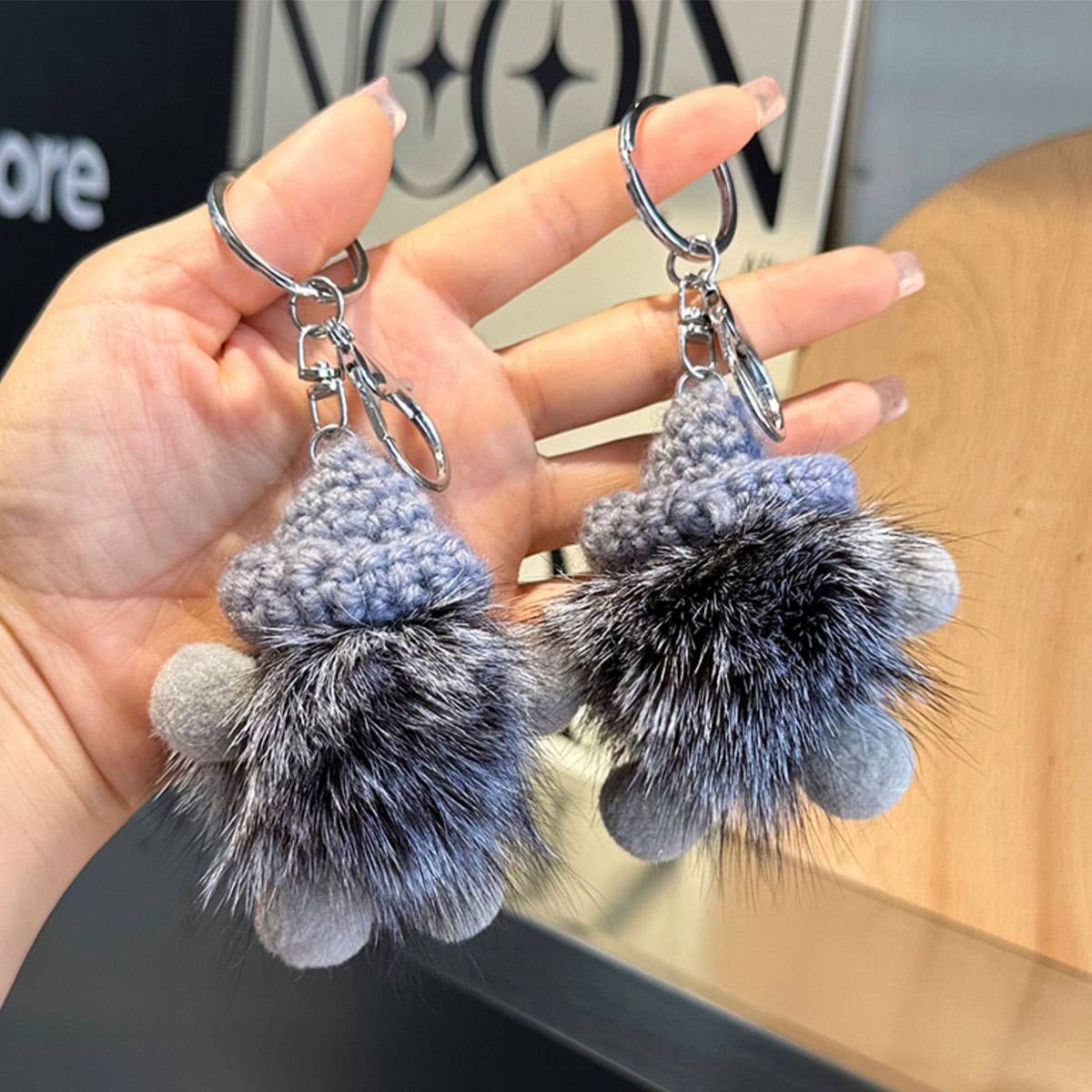 CUTE CARTOON BRIQUETTES CAR KEYCHAIN PENDANT_CWMM2587