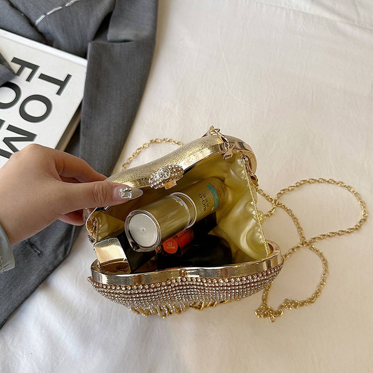 TASSEL SHINY HEART BAG DIAMOND BAG CLUTCH BAG_CWAB3250