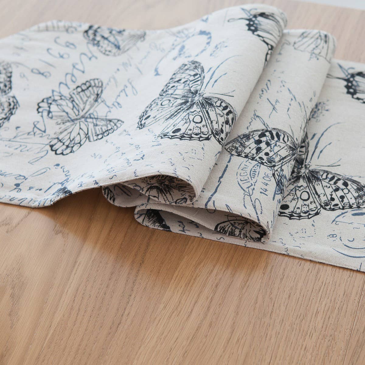 FRENCH COUNTRY STYLE TABLECLOTH_CWMM1019