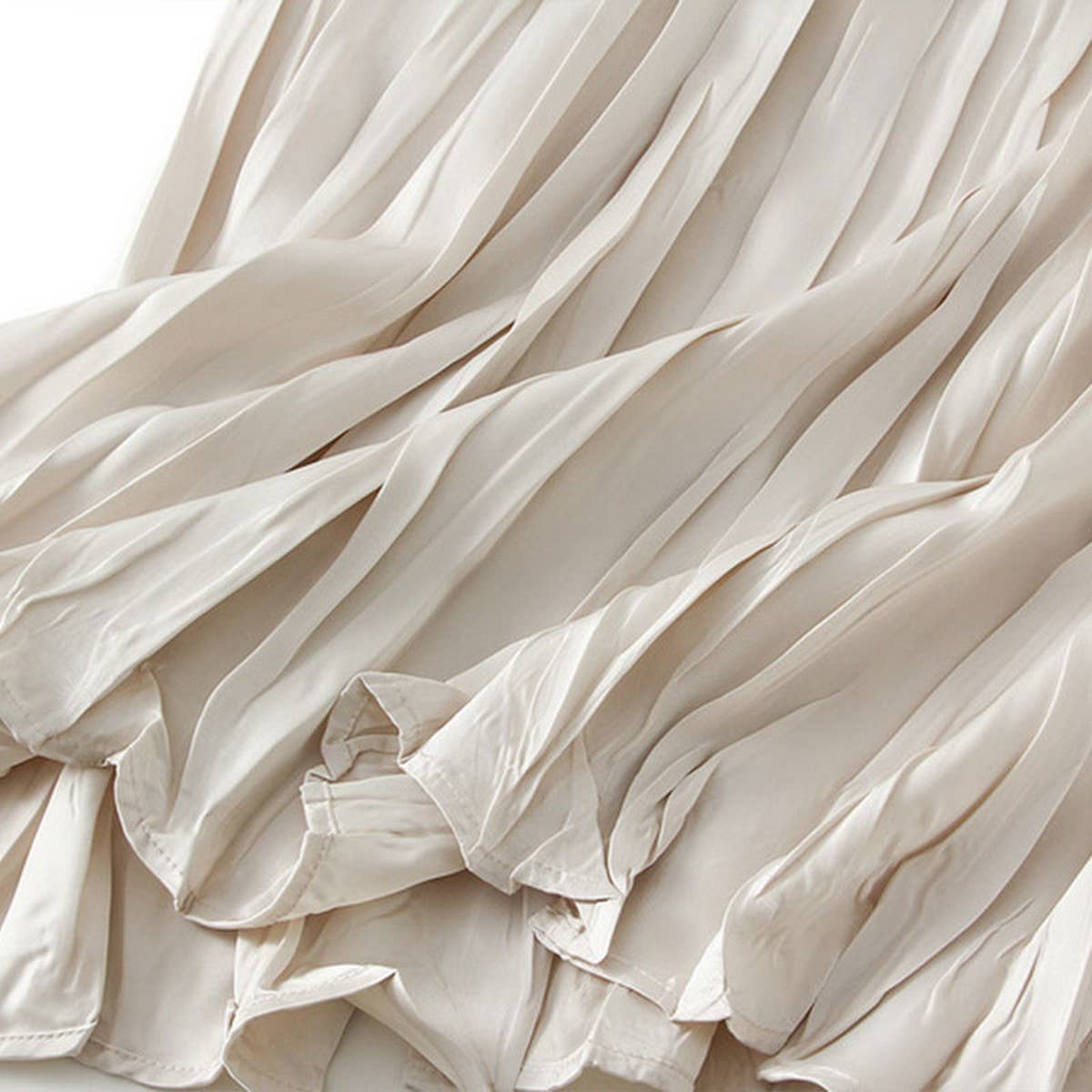 FLOWING PLEATED A LINE SKIRT WITH WIDE SWING_CWBMS0299