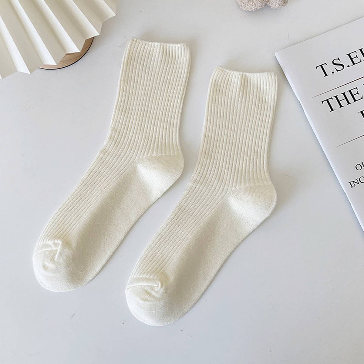 AUTUMN AND WINTER STRIPED WOMENS MID CALF SOCKS_CWMS0985