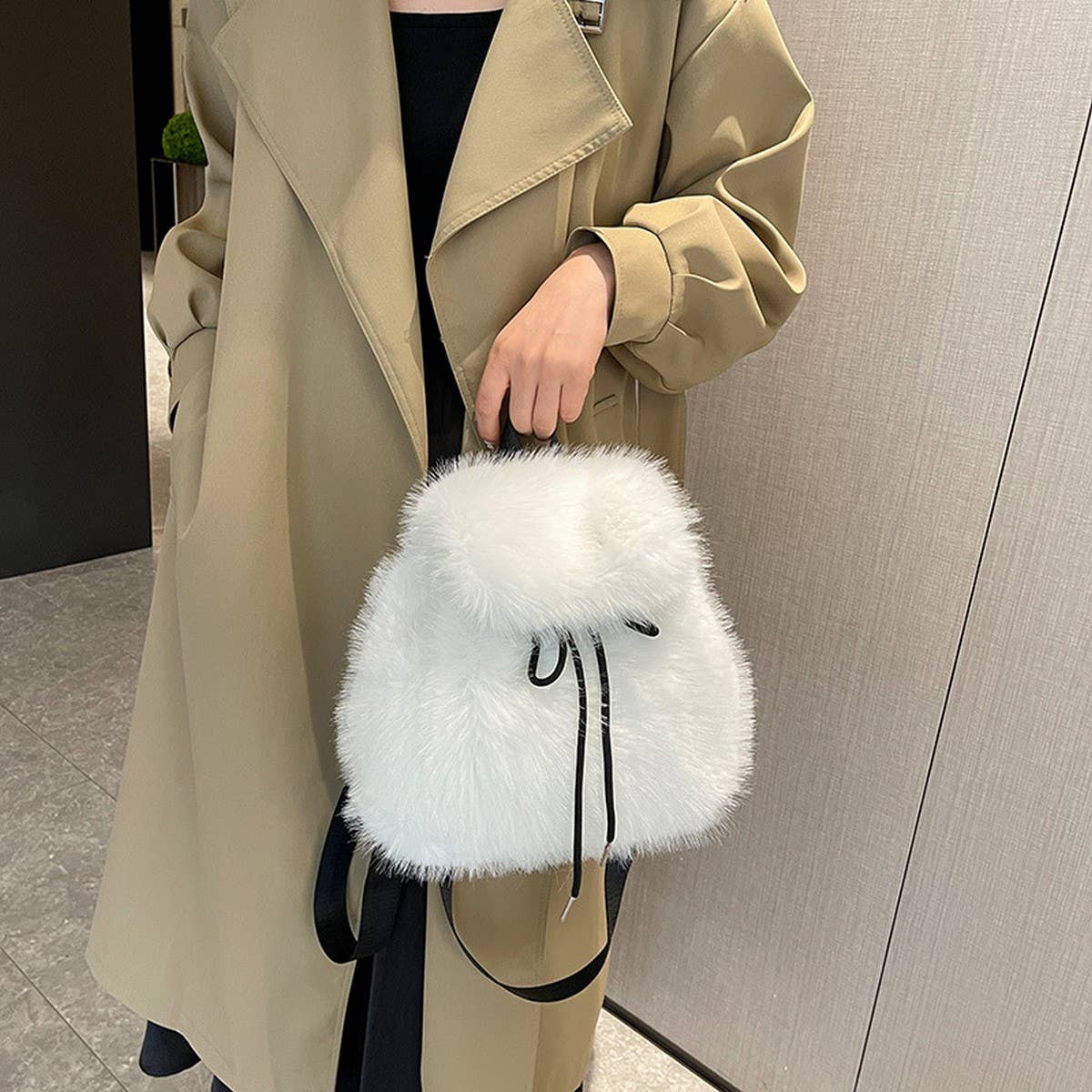 Winter Fashion All-Match Lightweight Plush Backpack_Cwab3929