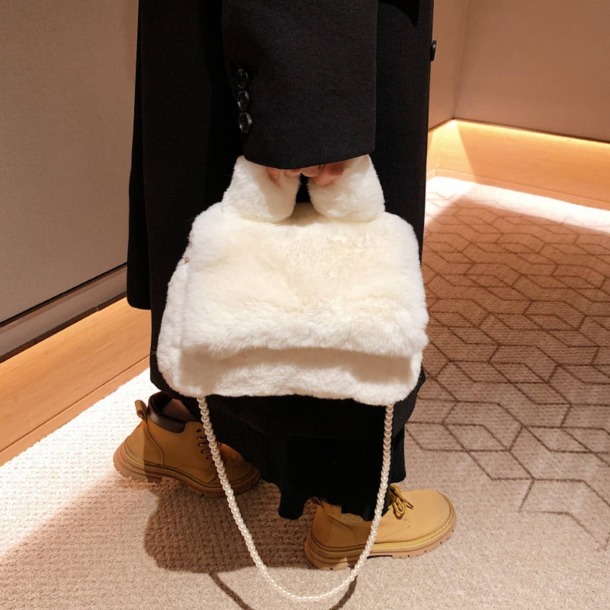 Winter Fashion One-Shoulder Crossbody Plush Bag_Cwab3997