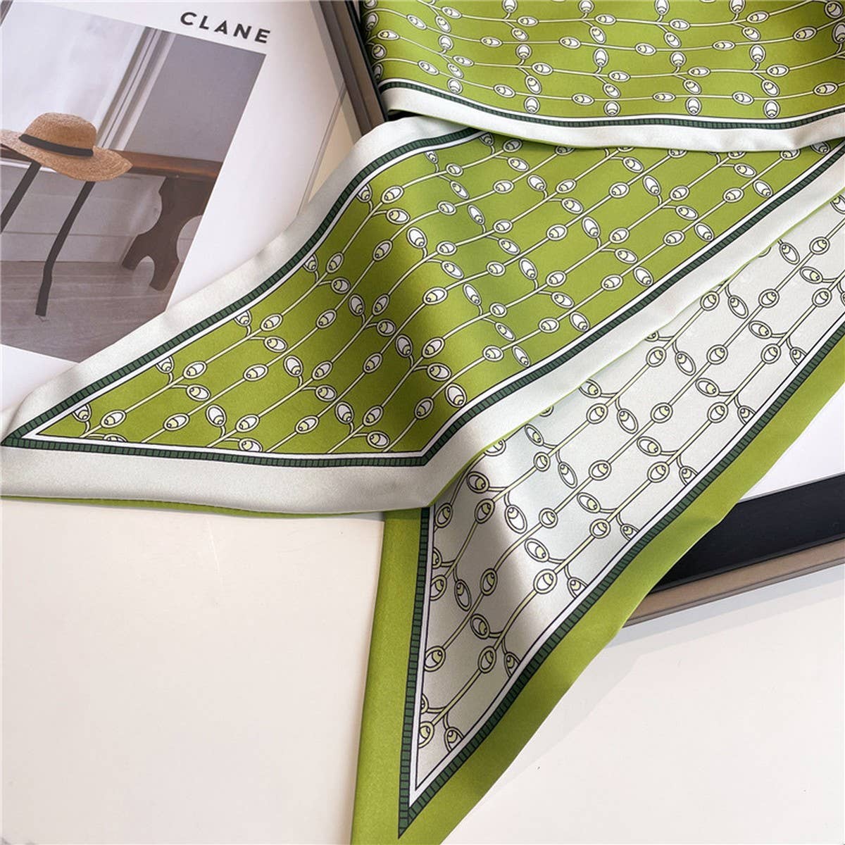 FASHIONABLE AND VERSATILE DOUBLE LAYER HEAD SCARF_CWASC1513