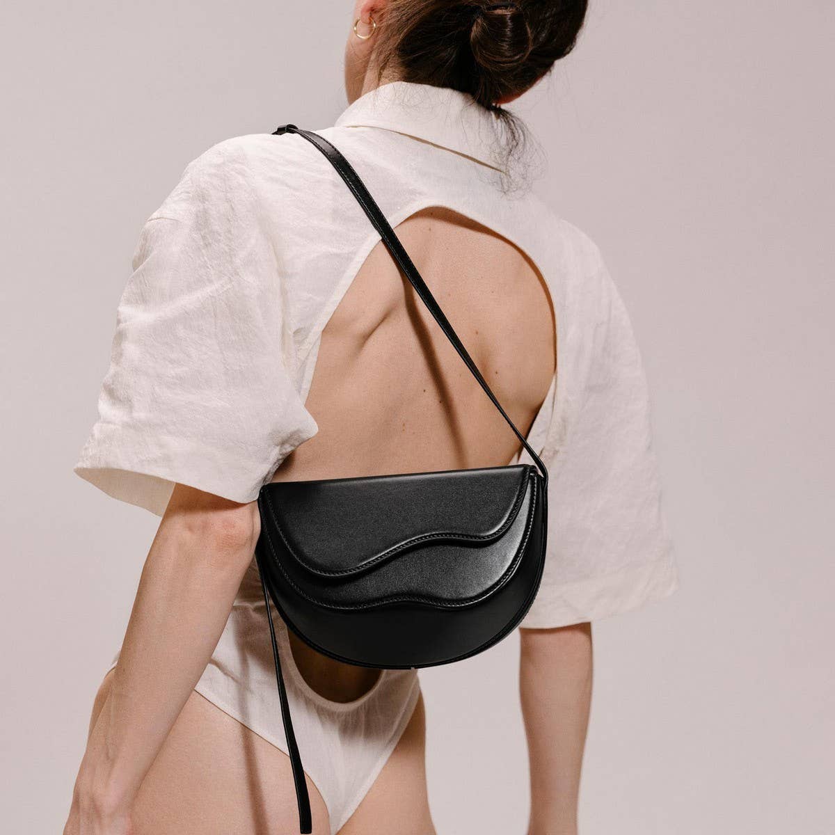 Semi-Circular Contrasting Shoulder Crossbody Bag_Cwab1931