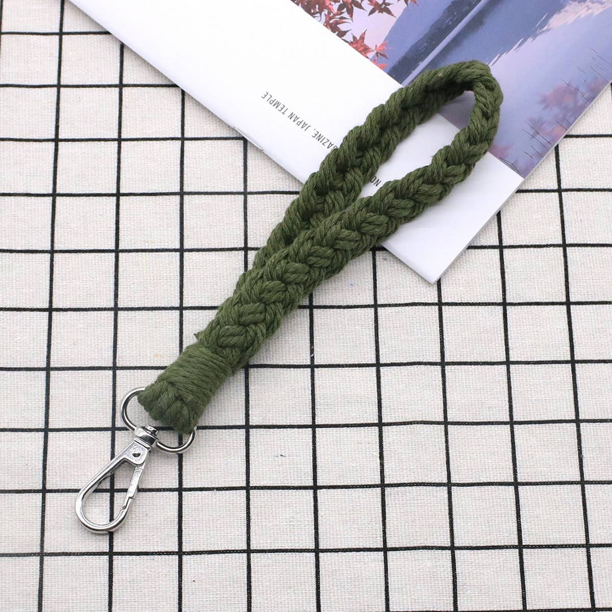 HAND WOVEN KEYCHAIN BRACELET_CWMM1561