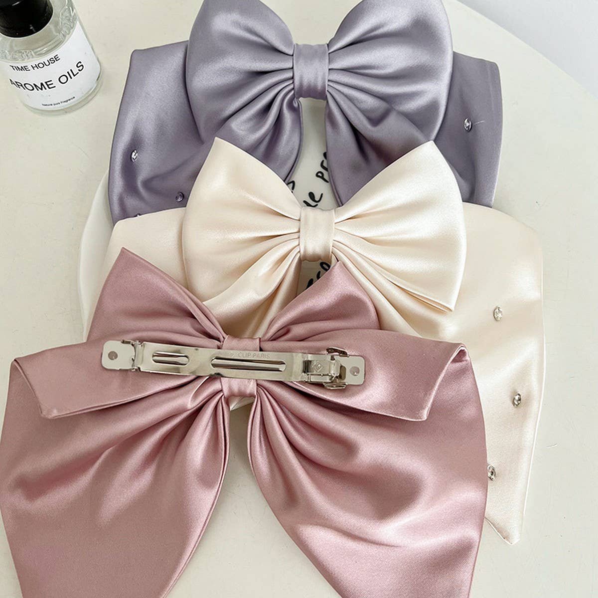 BOW RHINESTONE HAIRPINS_CWAHA1176