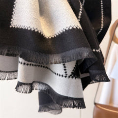 Colorblock Reversible Cashmere Feel Scarf_Cwasc03455